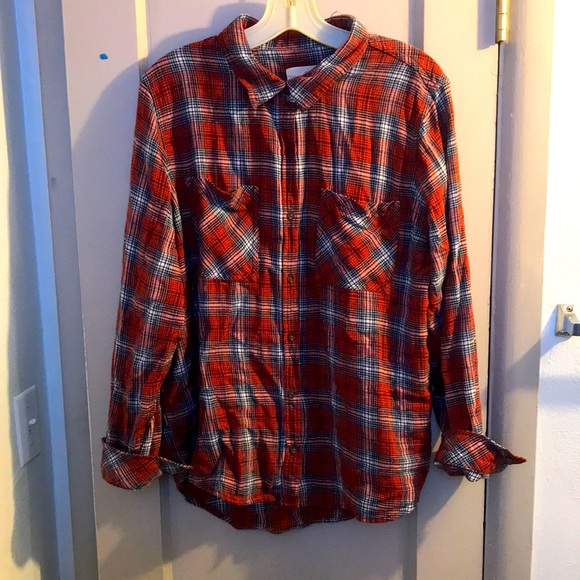2 UNIVERSAL THREADS long sleeve flannel shirts - Picture 2 of 12